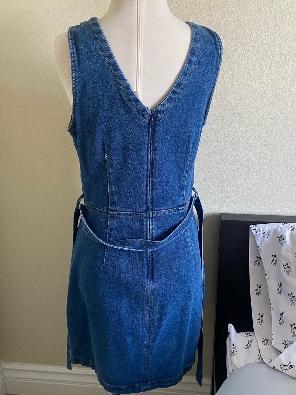Target Blue V-Neck Denim Apron Dress - Picture 3 of 4